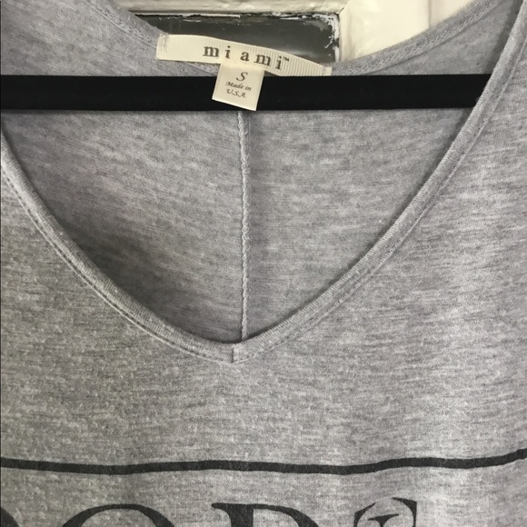 2 FOR 1 FUN TOPS GRY/BLK NAMASTE & POP THE CHAMPS - Picture 4 of 4